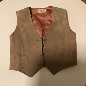 80’s VINTAGE LIZ CLAIBORNE BUTTON FRONT TAN SUEDE LEATHER VEST